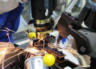 激光防護問題在國外是如何對待的？